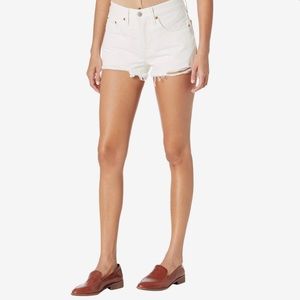 Levi’s 501 Original Shorts in White